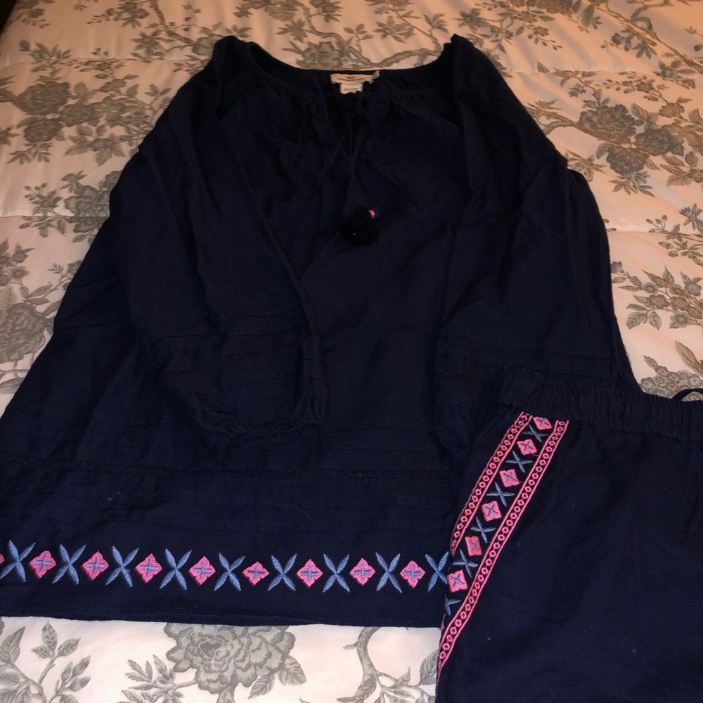 Vineyard vines